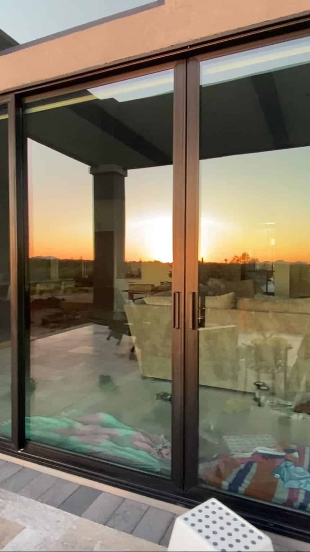 Interior Window Cleaning image